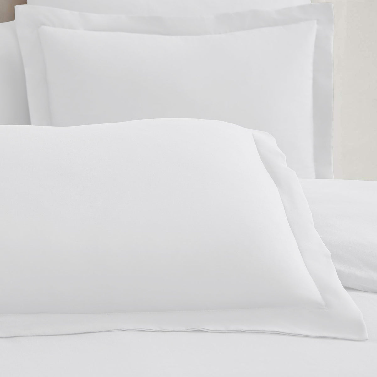 Iconic Collection Microfiber Duvet Cover Set Mellanni